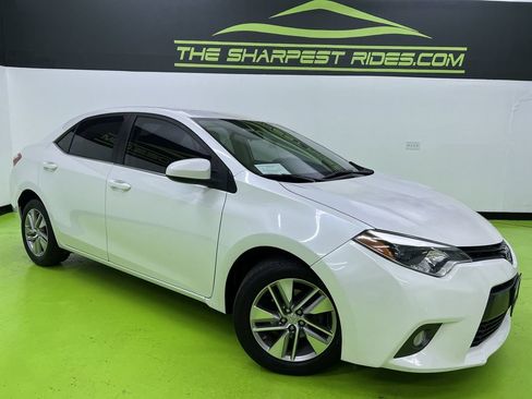 Used 2015 Toyota Corolla LE FWD image 1