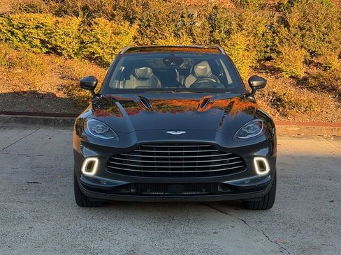 Used 2022 Aston Martin DBX image 7