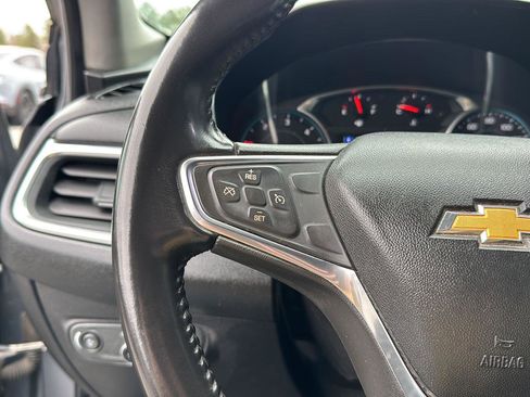 Used 2019 Chevrolet Equinox LT image 18