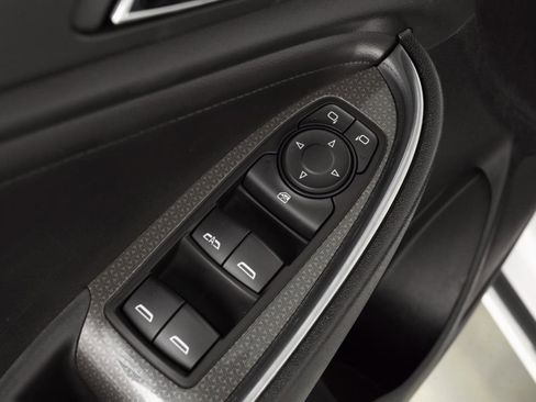 Used 2019 Chevrolet Malibu LT w/ LT Plus Package image 16