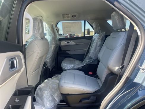 New 2026 Ford Explorer Active w/ Active Comfort Package AWD/4WD image 10
