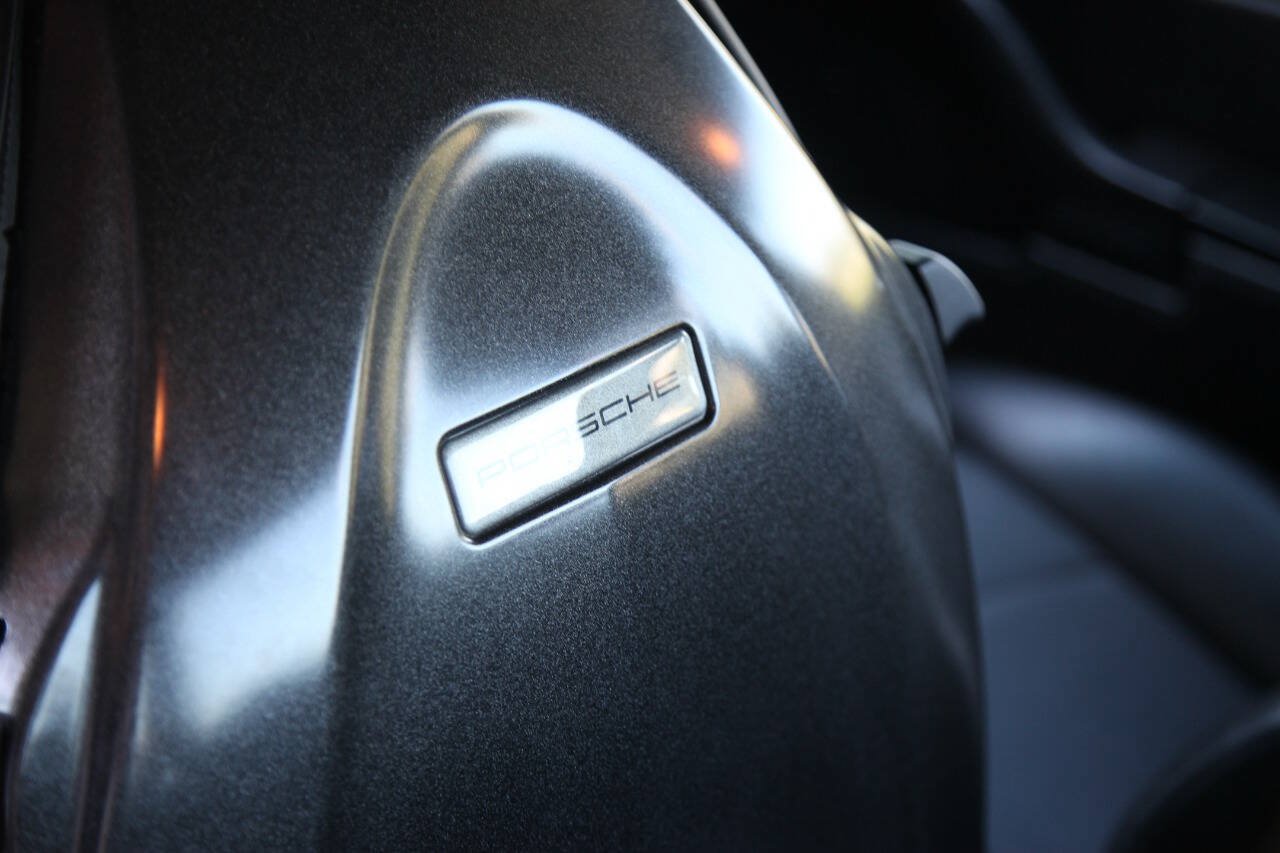 Used 1996 Porsche 911 GT3 RS image 69