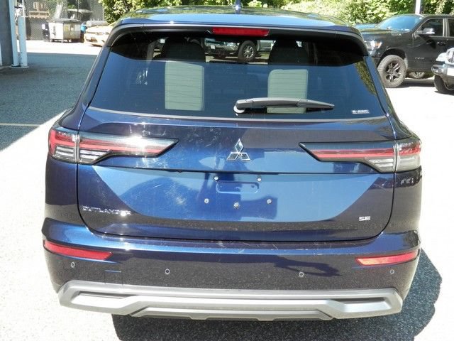 Used 2025 Mitsubishi Outlander SE AWD/4WD image 7