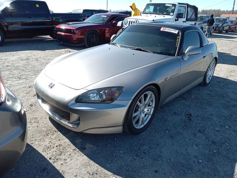 Used 2004 Honda S2000 image 1