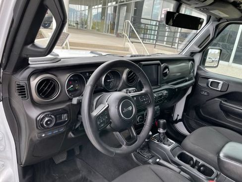 Used 2023 Jeep Wrangler Unlimited w/ Cold Weather Group AWD/4WD image 7