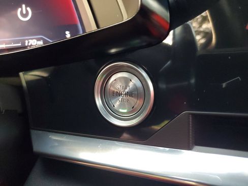 Used 2020 Chevrolet Corvette Stingray Preferred Cpe w/ 2LT Preferred Equipment Group RWD image 17
