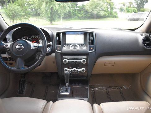 Used 2014 Nissan Maxima 3.5 SV w/ Premium Package FWD image 17