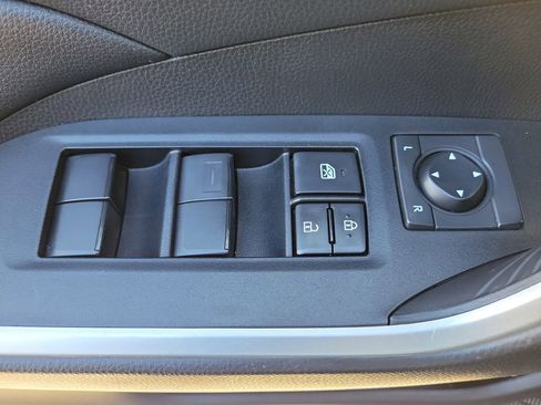 Used 2021 Toyota RAV4 XLE image 22