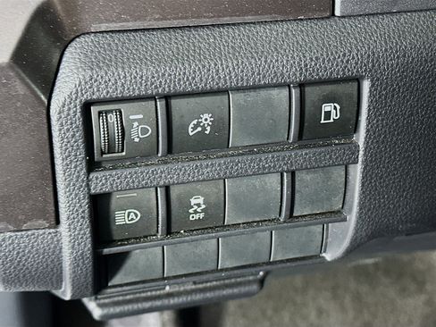 Used 2025 Toyota 4Runner SR5 image 17