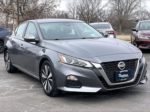 Used 2022 Nissan Altima 2.5 SV w/ SV Premium Package FWD image 38