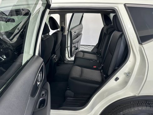 Used 2017 Nissan Rogue S w/ S Appearance Package image 30