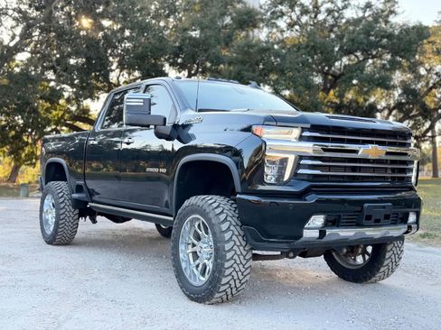 Used 2023 Chevrolet Silverado 2500 High Country w/ Safety Package II image 81