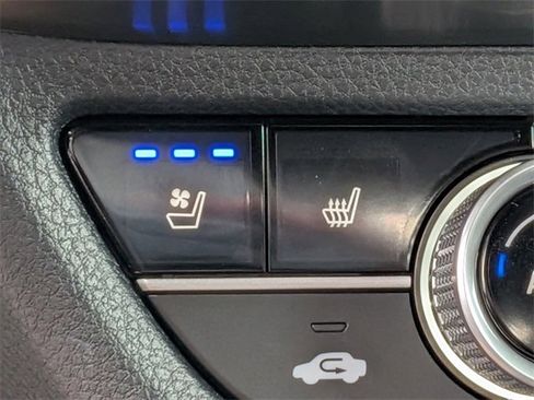 Certified 2025 Acura ADX A-Spec image 27