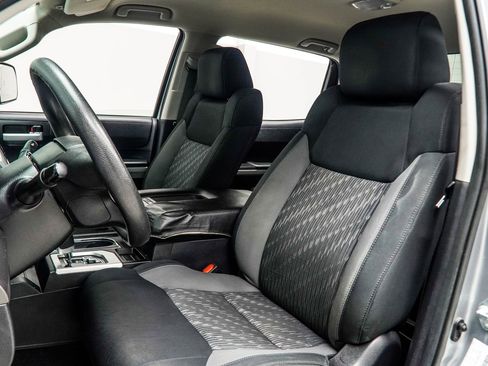 Used 2021 Toyota Tundra SR5 image 31