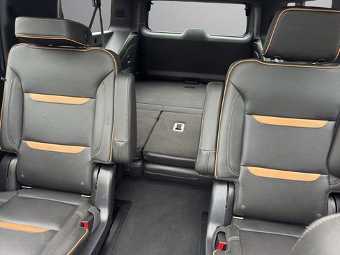 Certified 2022 GMC Yukon XL AT4 w/ AT4 Premium Package AWD/4WD image 21