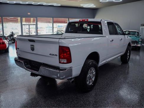 Used 2016 RAM 2500 SLT AWD/4WD image 4