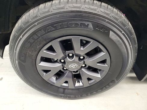 Used 2022 Toyota Tacoma SR5 image 9