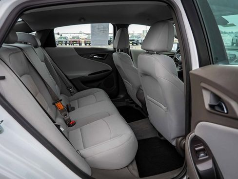 Used 2022 Chevrolet Malibu LS w/ Driver Confidence Package image 17