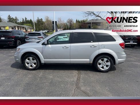 Used 2010 Dodge Journey SXT FWD image 10