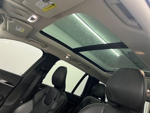 Used 2019 Volvo XC90 T5 Momentum w/ Advanced Package image 13
