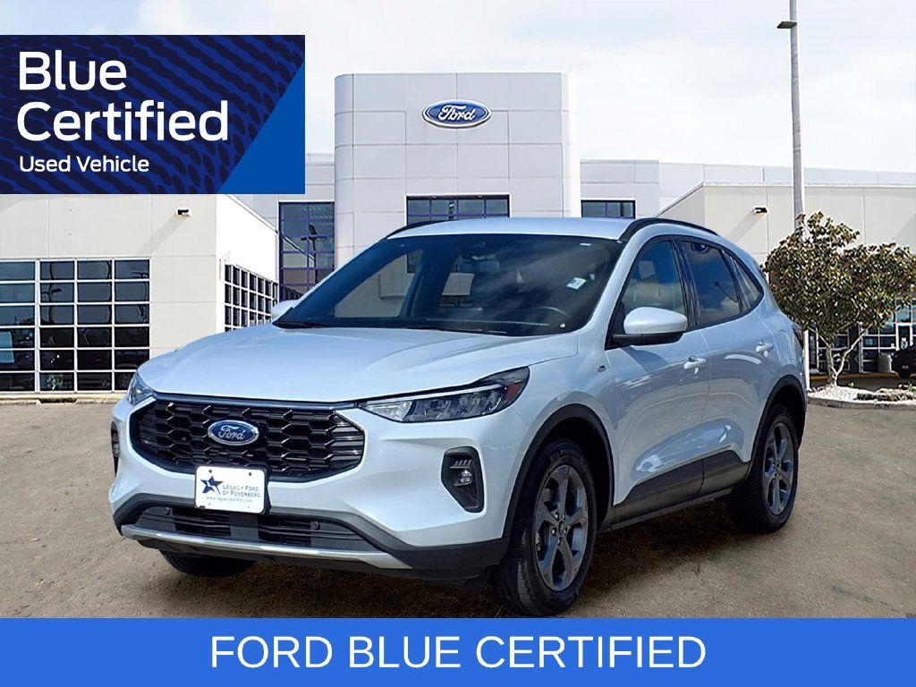 Certified 2025 Ford Escape ST-Line Select AWD/4WD image 1