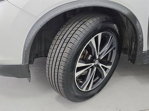 Used 2018 Nissan Rogue SL image 32