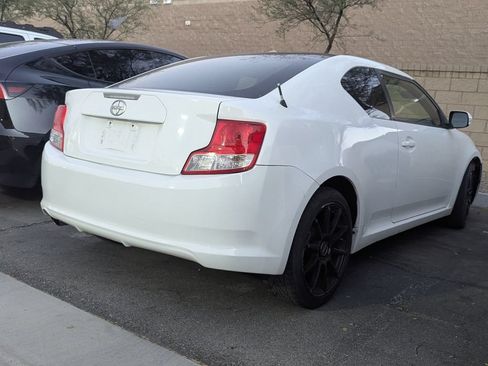 Used 2013 Scion tC FWD image 4