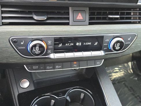 Used 2022 Audi A5 2.0T Premium Plus w/ Premium Plus image 31