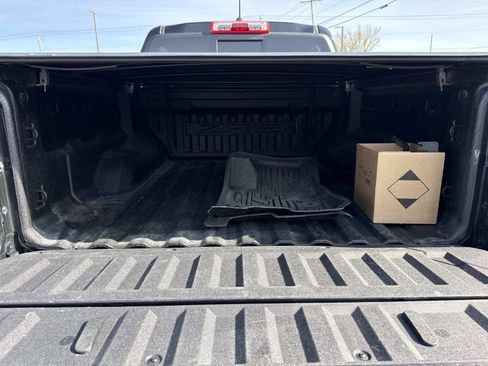 Used 2023 Chevrolet Colorado ZR2 w/ ZR2 Convenience Package III image 21