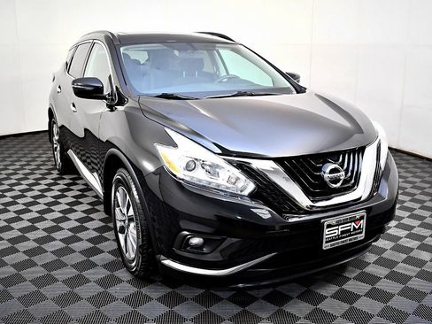 Used 2017 Nissan Murano SV image 4