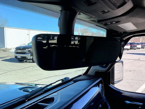 Certified 2022 Jeep Gladiator Sport image 33