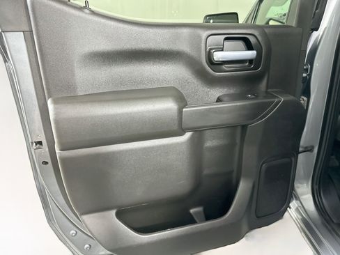 Used 2021 Chevrolet Silverado 1500 Custom Trail Boss AWD/4WD image 24