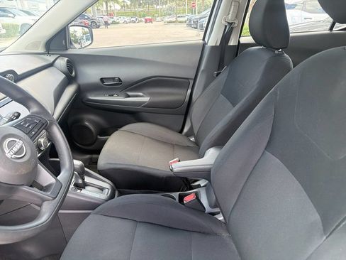 Used 2024 Nissan Kicks S FWD image 11