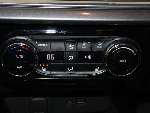 Used 2024 Chevrolet Trax ACTIV w/ Driver Confidence Package image 40