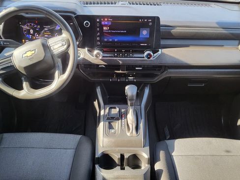 Used 2024 Chevrolet Colorado W/T RWD image 25