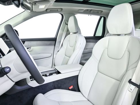 New 2026 Volvo XC90 B6 Ultra w/ Protection Package Premier AWD/4WD image 5