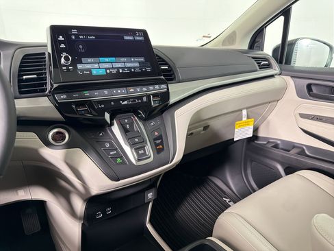 New 2026 Honda Odyssey EX-L image 24