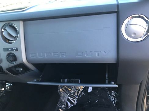 Used 2016 Ford F250 XLT image 38