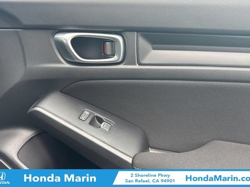 Used 2023 Honda Civic Sport image 19