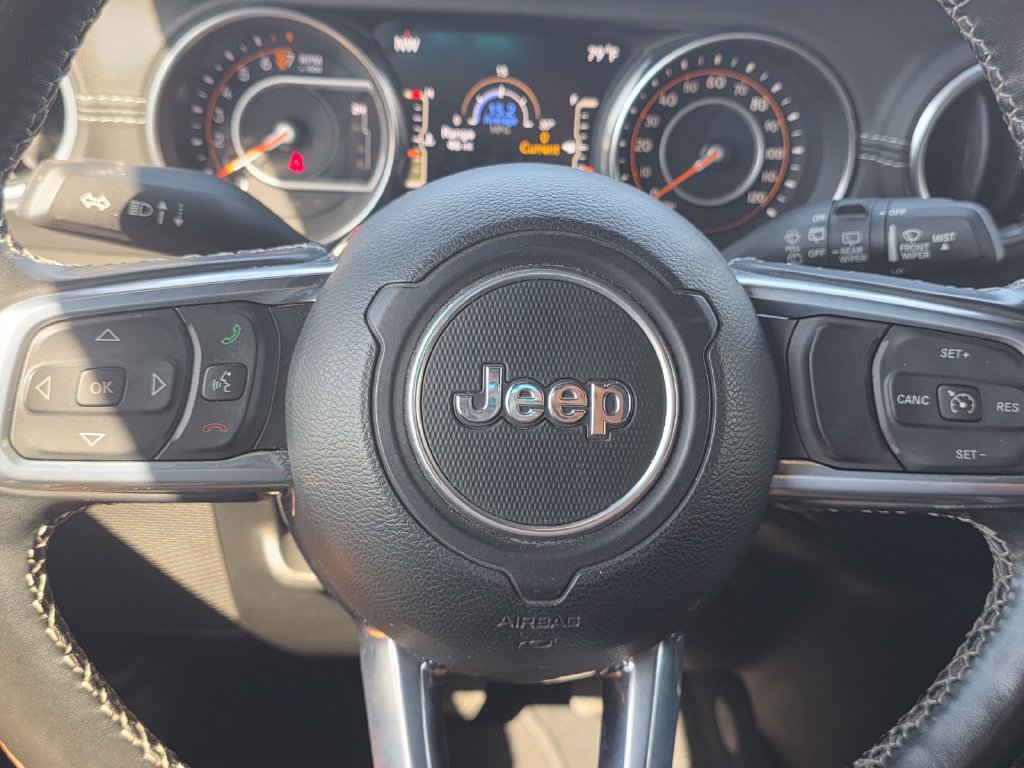 Used 2020 Jeep Wrangler Unlimited Sahara AWD/4WD image 35
