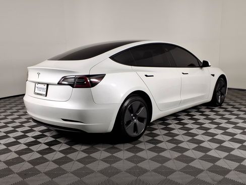 Used 2023 Tesla Model 3 Standard Range RWD image 5