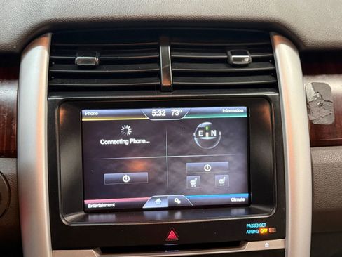 Used 2011 Ford Edge Limited image 31