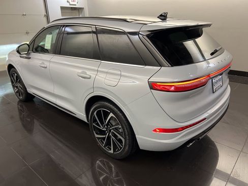 Used 2025 Lincoln Corsair Grand Touring w/ Equipment Group 302A image 4