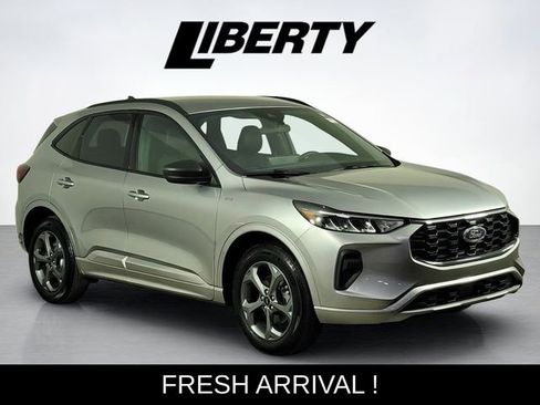 Used 2023 Ford Escape ST-Line w/ Tech Pack #1 AWD/4WD image 1