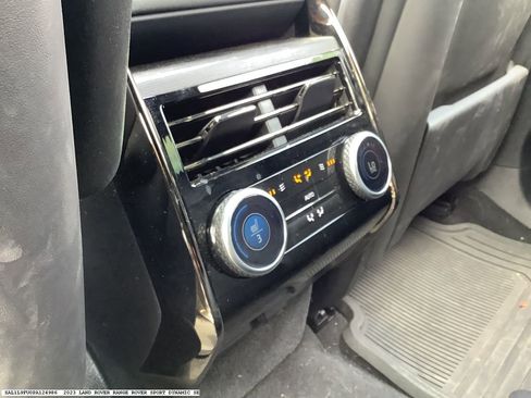 Used 2023 Land Rover Range Rover Sport SE Dynamic image 17