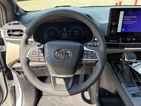 New 2026 Toyota Sienna Platinum AWD/4WD image 47