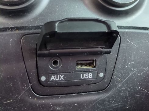 Used 2013 Hyundai Santa Fe Sport w/ Technology Pkg FWD image 22
