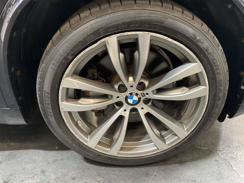 Used 2018 BMW X5 xDrive50i AWD/4WD image 14