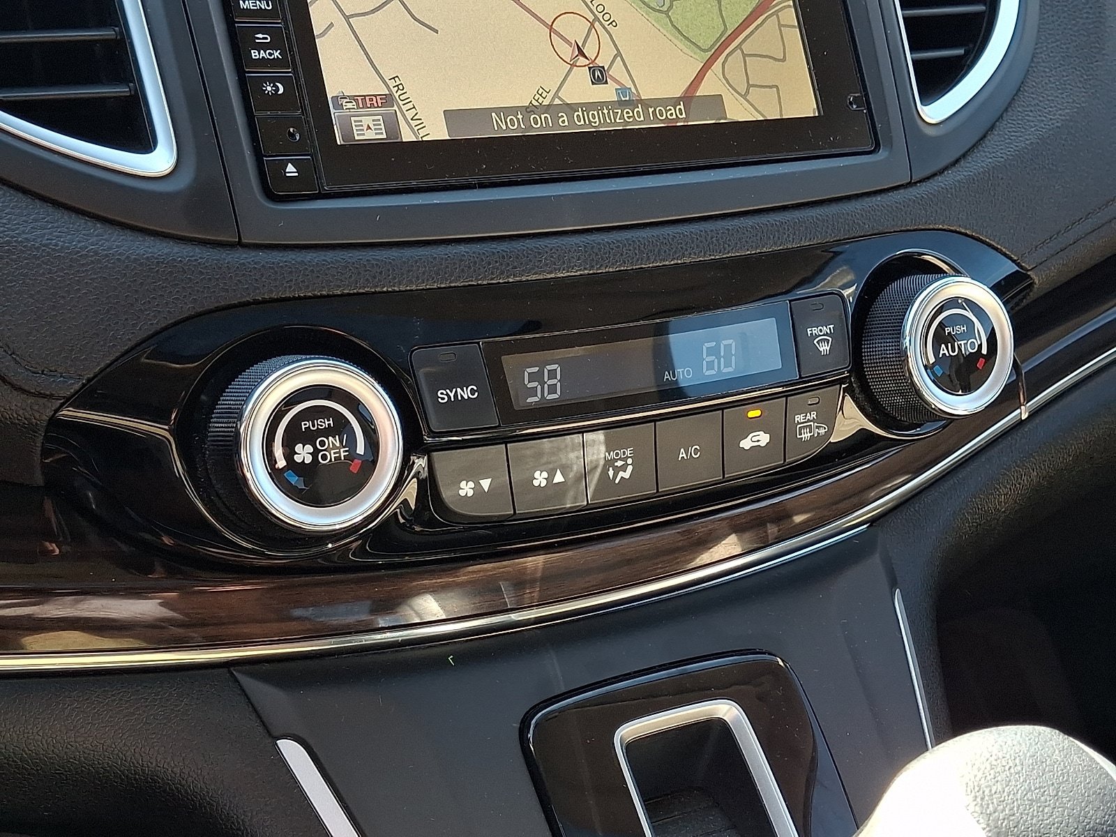 Used 2016 Honda CR-V EX-L image 17
