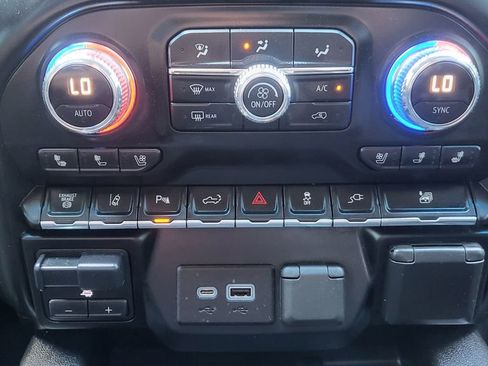Used 2020 GMC Sierra 3500 SLT w/ SLT Premium Plus Package AWD/4WD image 36